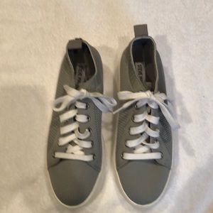 Steve Madden Bardo woman’s grey sneakers